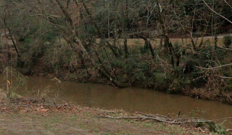 Man Found Dead in Buckhead Creek as Atlanta Police Investigate Unexplained Death and Transit Delays Near Howell Mill Road