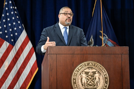 Manhattan DA Secures Over $36K in Restitution for Workers in Wage Theft Case Against Contractor