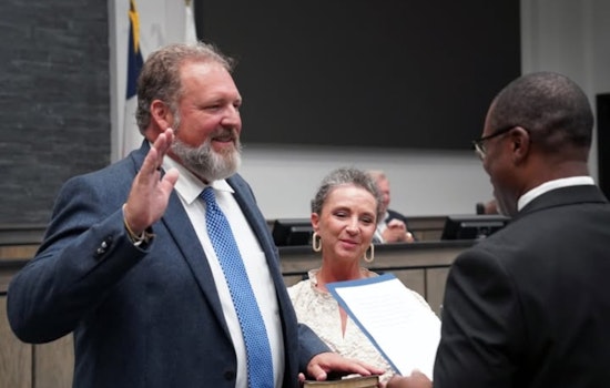 Mansfield Welcomes Todd Simmons as New City Council Member for Place 5