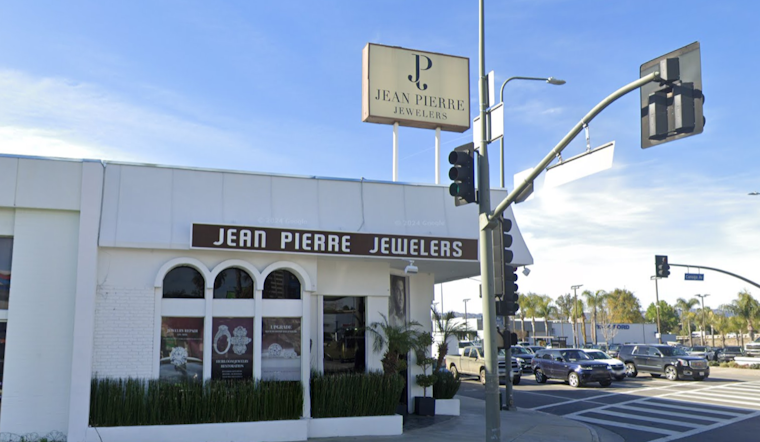 Masked Thieves Suspected of Burglary in Woodland Hills Jewelry Store Heist, LAPD Investigating Possible Connection to Topanga Area Crime