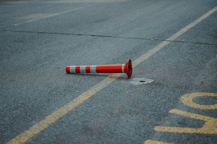 Massive Pothole on I-294 in Justice, IL Causes 30 Vehicle Standstill and Significant Traffic Delays
