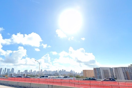 Miami Forecast Shows Sunny Weekend with Sporadic Showers and Mild Evenings Ahead