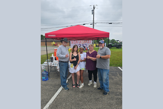 Middletown's 'The Lemonade Crew' Rallies Community Support for Holiday Charity Mission
