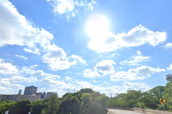 Mild Weather and Potential Showers in Detroit's Week Ahead, Says National Weather Service