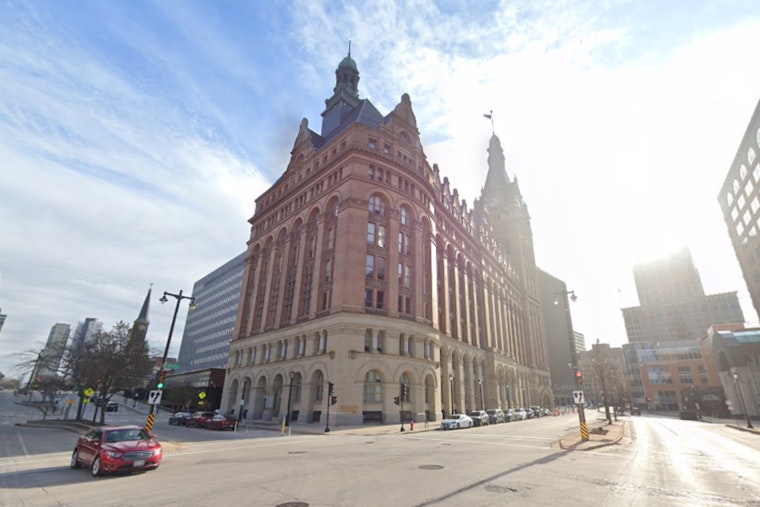 Milwaukee Aims to Unveil New City Flag by 180th Anniversary, Common Council Forms Task Force