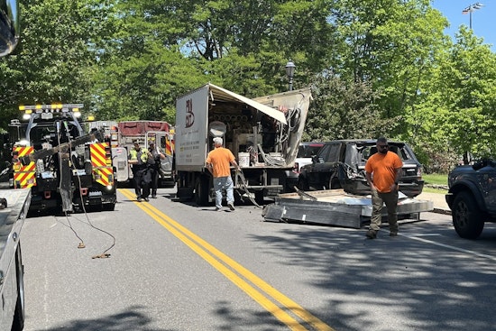 Miracle on Washington Street, No Injuries After Multi-Vehicle Crash Near Wellesley High School