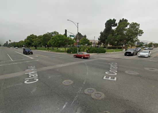 Motorcyclist Fatally Injured in Late-Night Collision at Long Beach Intersection