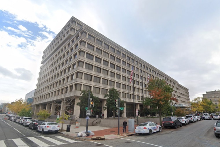 MPD Officer Injured During Theft Incident, Suspect Charged with Assault with Intent to Kill in Northwest D.C.