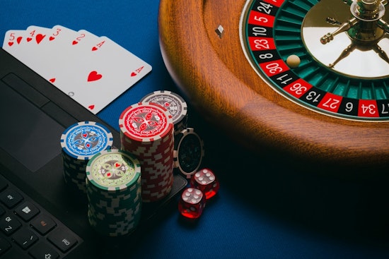New Transaction Fee Hits Illinois Sports Bettors as FanDuel Reacts to State Tax Changes