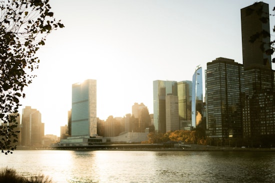 New York Weather Outlook Shows Sunny Days with Potential Showers Across Boroughs