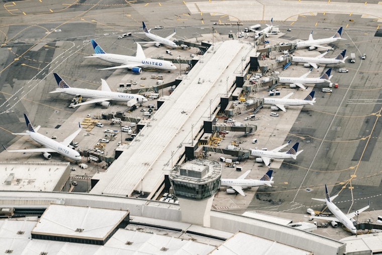 Newark Airport's Major Runway Reopens Ahead of Schedule, Aiming to Alleviate Delays and Disruptions