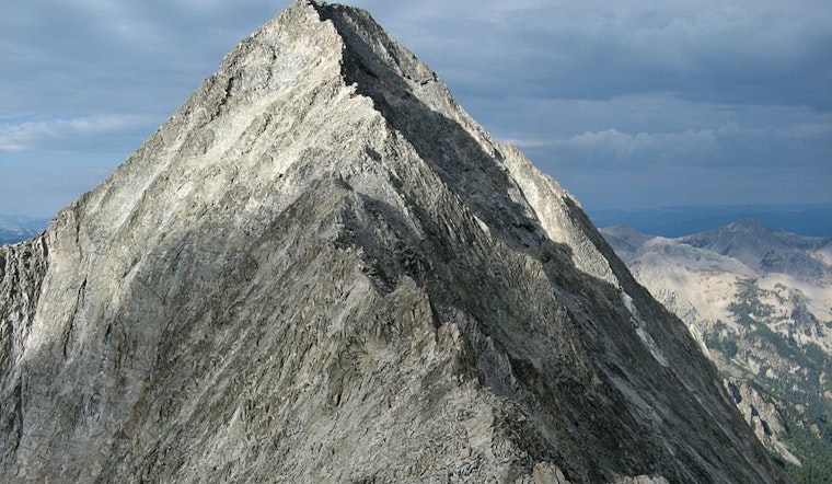 North Carolina Hikers Rescued After Overnight Stranding on Colorado's Treacherous Capitol Peak