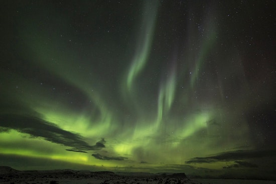 Northern Lights Poised to Dazzle from D.C. to Colorado Amid G4 Solar Storm, Potential Disruptions Warned