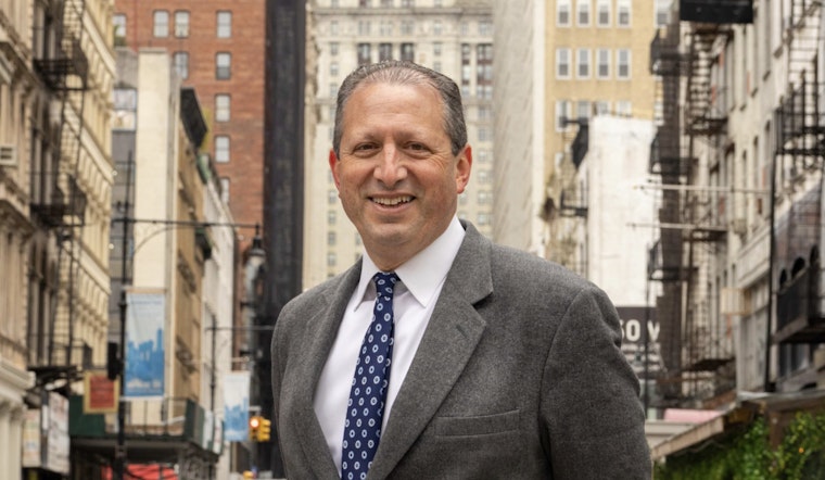 NYC Comptroller Brad Lander Returns to Immigration Court Following Arrest as Mayoral Primary Heats Up