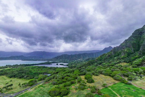Oahu and Neighboring Islands Braced for Trade Winds Strengthening, NWS Honolulu Forecasts Dry Spell with Incoming Showers