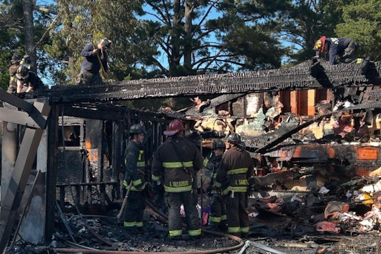 Oakland Firefighters Rapidly Contain 2-Alarm Blaze on Skyline Blvd, Rescue Two Dogs