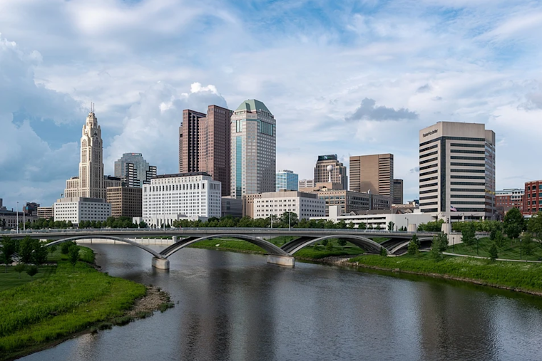 Ohio Cities Brace for Warm, Smoky Skies as High Pressure System Moves In