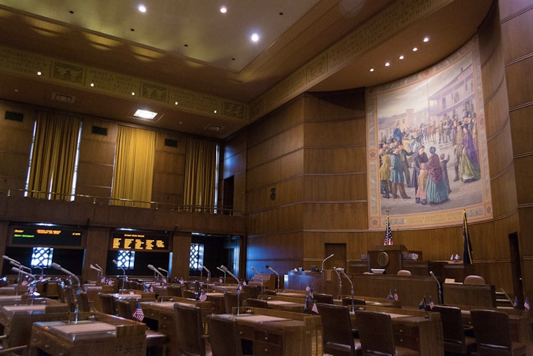 Oregon Senate Passes Bill to Aid Internationally Trained Doctors in Obtaining Licenses