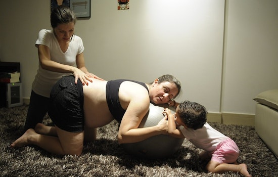 Oregon Senate Passes Bill to Expand Insurance Coverage for Doula and Lactation Services