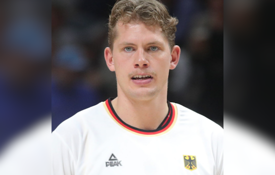 Orlando Magic Declines Options on Moe Wagner and Caleb Houstan, Retains Bird Rights for Potential Free Agent Talks