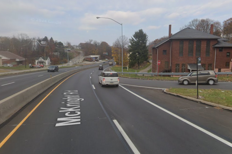 Pedestrian Fatally Struck by Vehicle on McKnight Road in Pittsburgh, Police Conducting Investigation