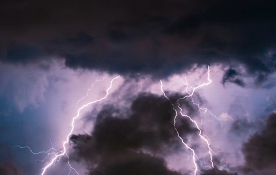 Philadelphia Braces for Showers and Thunderstorms Throughout the Week, NWS Advises
