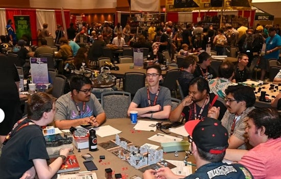 Phoenix Fan Fusion 2025: Celebrity Tales and Cosplay Trails Delight Attendees in Phoenix