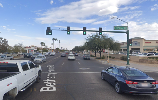 Phoenix Police Seek Public's Aid to Apprehend Armed Robbery Suspect Near 19th Ave and Bethany Home Road