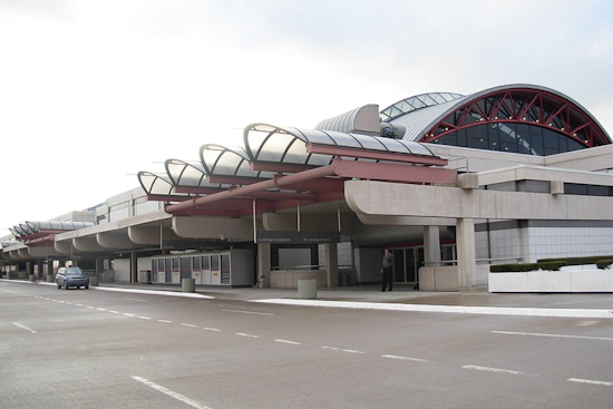 Pittsburgh TSA Agent Facing Theft Charges for Allegedly Stealing from Traveler at Airport