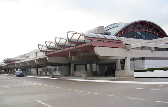Pittsburgh TSA Agent Facing Theft Charges for Allegedly Stealing from Traveler at Airport