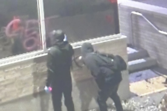 Portland Police Maintain Order Amid Weekend ICE Protests, No Arrests During Obstruction Removal