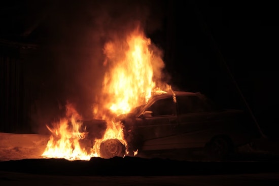 Post-Protest Unrest in Oakland: Looting and Vehicle Fire Reported in Fruitvale District