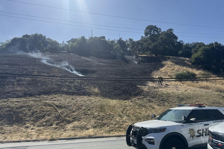 Quick Action by Santa Clara County Firefighters Halts Wildfire in Los Altos Hills, Averts Structural Damage
