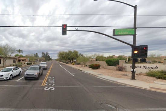 Rapid Response by Phoenix Firefighters Contains Blaze, Saves Homes Near South Mountain