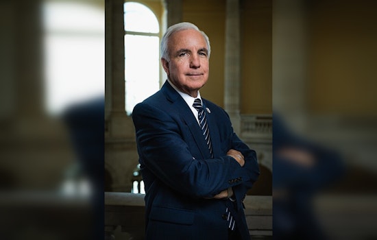 Rep. Carlos Gimenez Inspects Krome Detention Center Amid Scrutiny Over Detainee Treatment in Miami-Dade