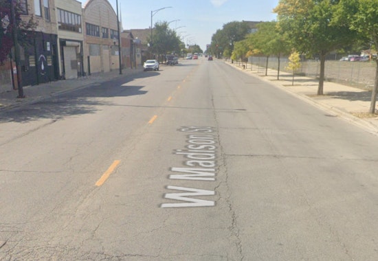 Rooftop Burglar on the Loose in Chicago's West Jackson Blvd District