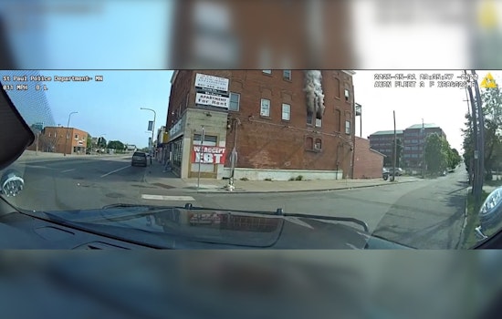 Saint Paul Officers Hailed as Heroes for Rescuing Residents From Apartment Fire on Rice Street