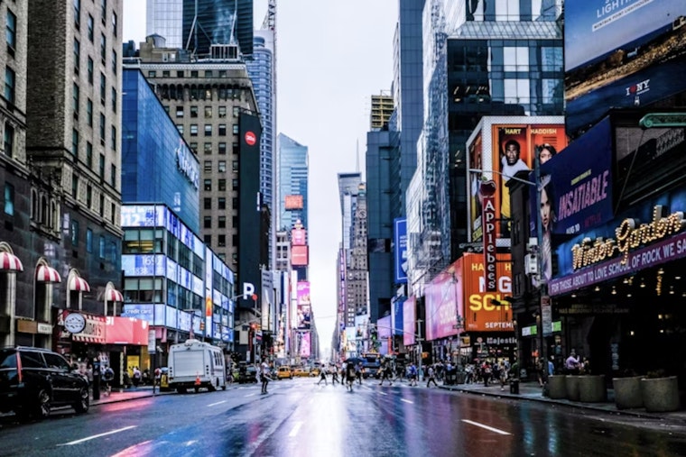 Scattered Showers and Thunderstorms to Affect New York with Sunny Weather Expected Midweek