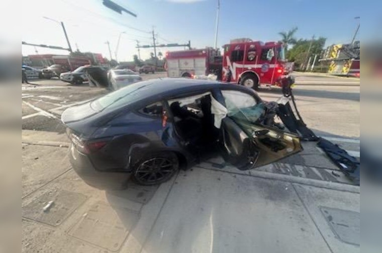 Serious Multi-Vehicle Crash in Fort Lauderdale Sends Four to Hospital, West Broward Blvd Closure Affects Traffic