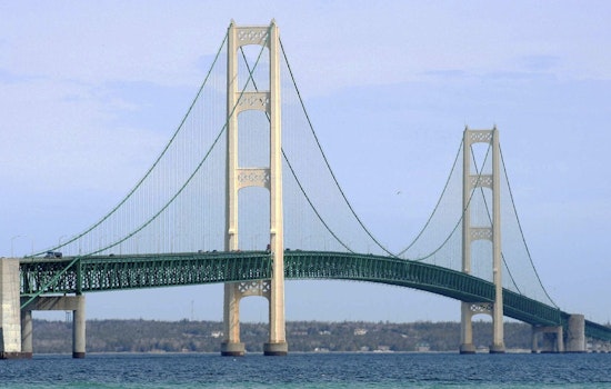 Smoke from Canadian Wildfires Shrouds Michigan's Mackinac Bridge, Prompting Alerts and Reducing Visibility