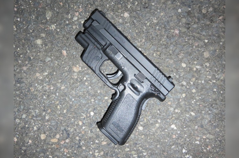 Springfield Police Arrest Connecticut Man on Gun Charges After Pursuit in Blunt Park