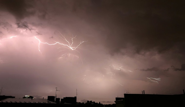 Stormy Week Ahead in Jacksonville with Frequent Showers and High Heat Index Amid Juneteenth Festivities
