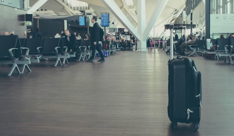 Suspect Arrested at Salt Lake City Airport for Luggage Theft and Attempted Seizure of Officer's Gun