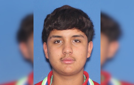 Suspect Sought for Allegedly Shooting at Vehicle with Children Inside in Cottonwood