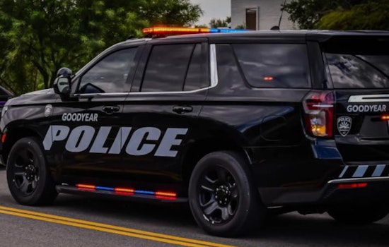 Suspected Shoplifters Critically Injured After Jumping Off I-10 Freeway in Goodyear