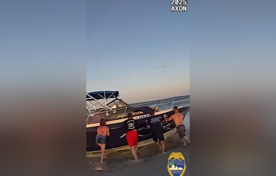 Swift Action by Jacksonville Sheriff's Office Rescues Stranded Boat at Hanna Park