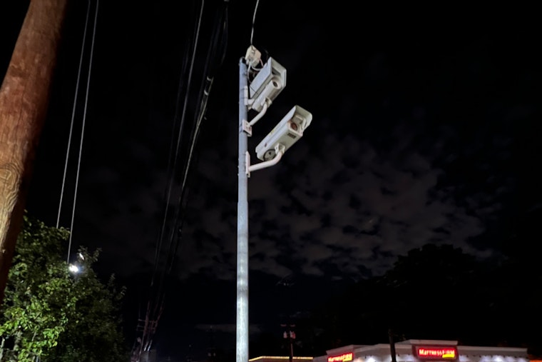 Tempe's New Red Light Cameras Snare Over 2,000 Violators in Two Weeks, Stirring Debate on Traffic Enforcement