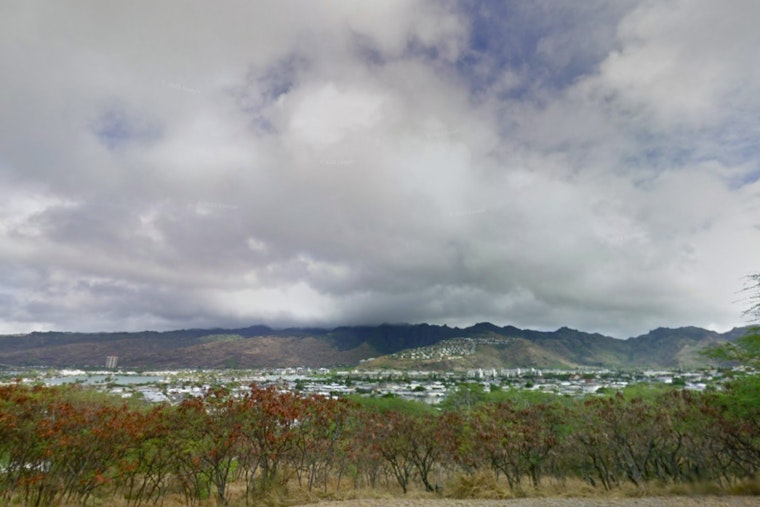 Trade Winds and Passing Showers to Persist in Honolulu as Kauai May See Increased Rainfall