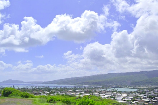 Trade Winds to Maintain Breezy Conditions in Honolulu as Showers Expected to Taper Off Later in Week
