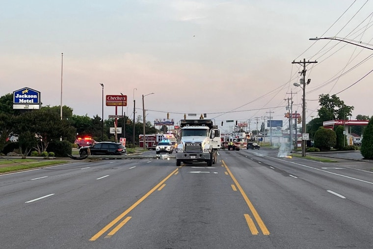 Traffic Delays in Murfreesboro as Wreck Causes Power Outages and Road Closures at NW Broad Street